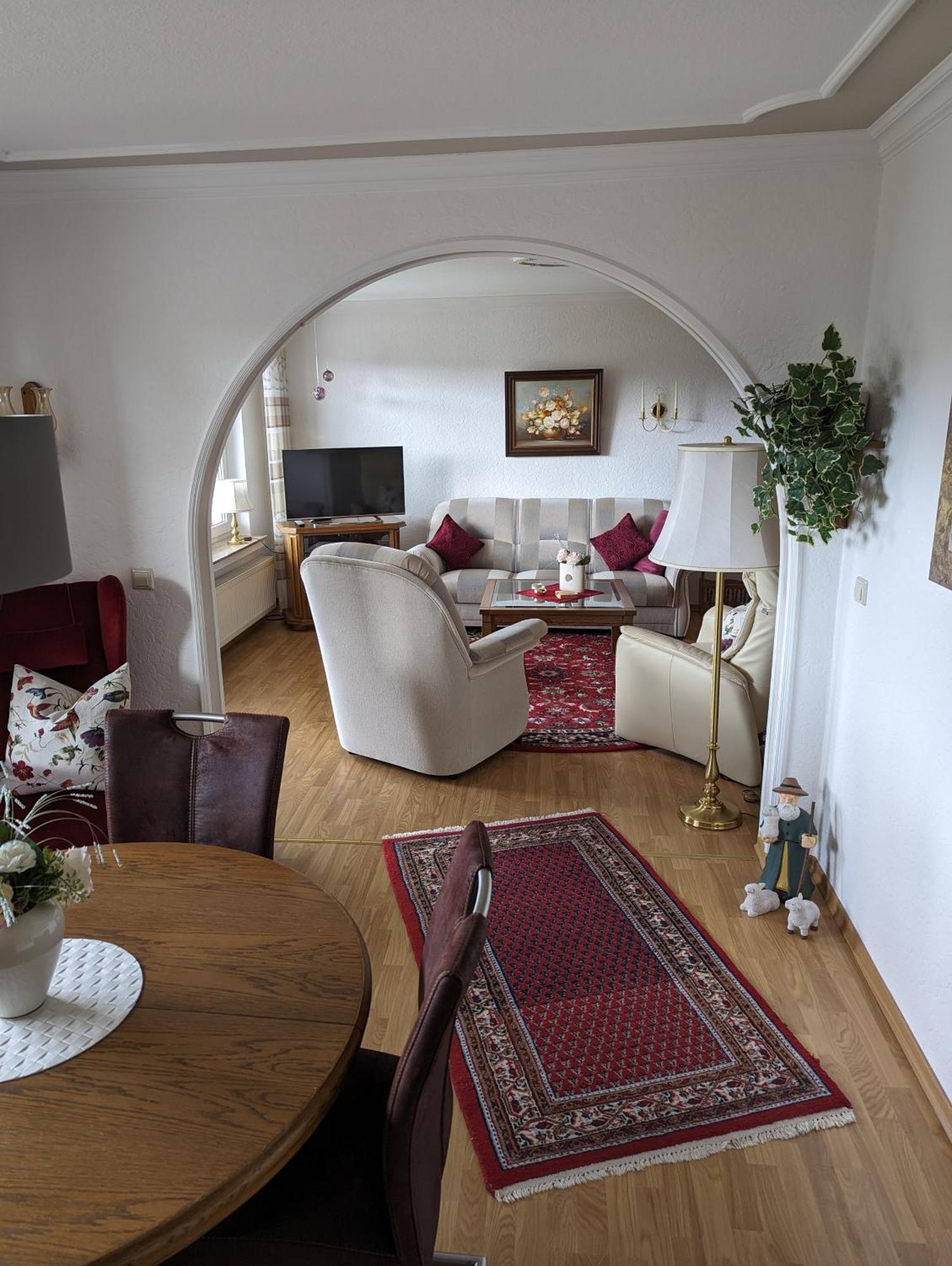 Ferienwohnung Leni Erstes Og Inkl Balkon Gartenblick Kostenfreier Parkplatz Stadtnah Aber Ruhig Gelegen เมพเพิน ภายนอก รูปภาพ